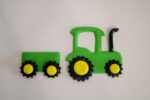 Traktor s vlečkou zelený